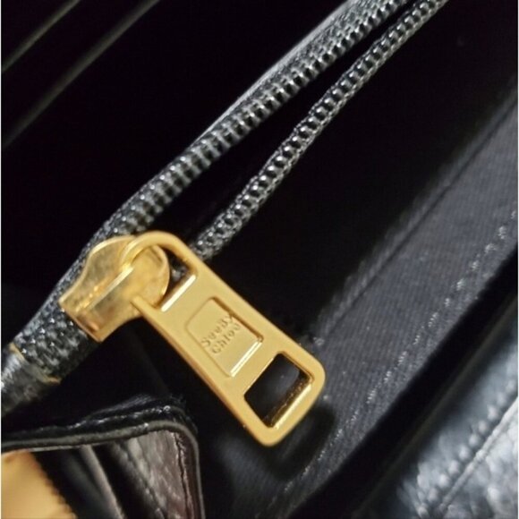 See by Chloé Embossed Heart Patent Zip Around Wallet Black Charm - Picture 5 of 9